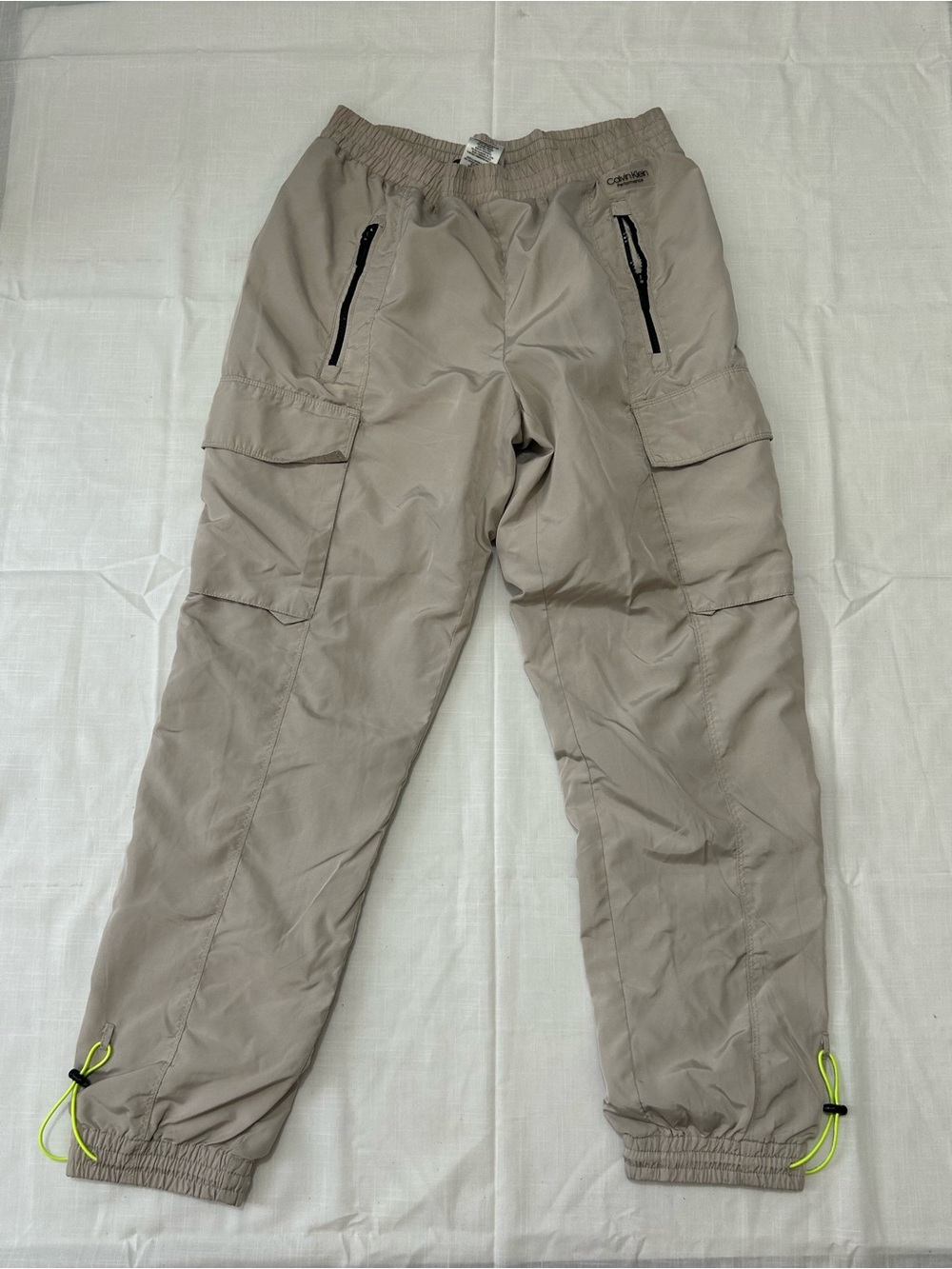 Calvin Klein Performance Mens
Cargo Joggers Size S/P